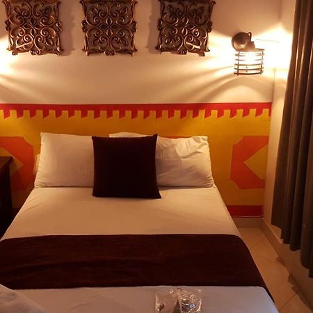 Hostel-Affordable Rooms With Private Bathroom San Juan Guatapé Exteriör bild